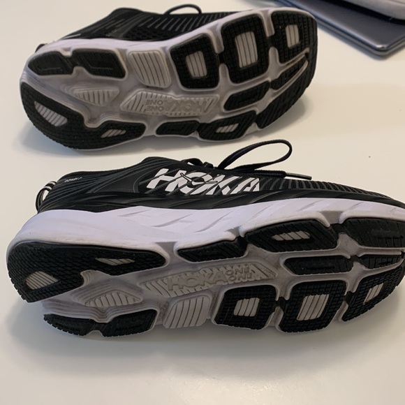 SOLD Hoka Bondi 7 - Picture 4 of 6